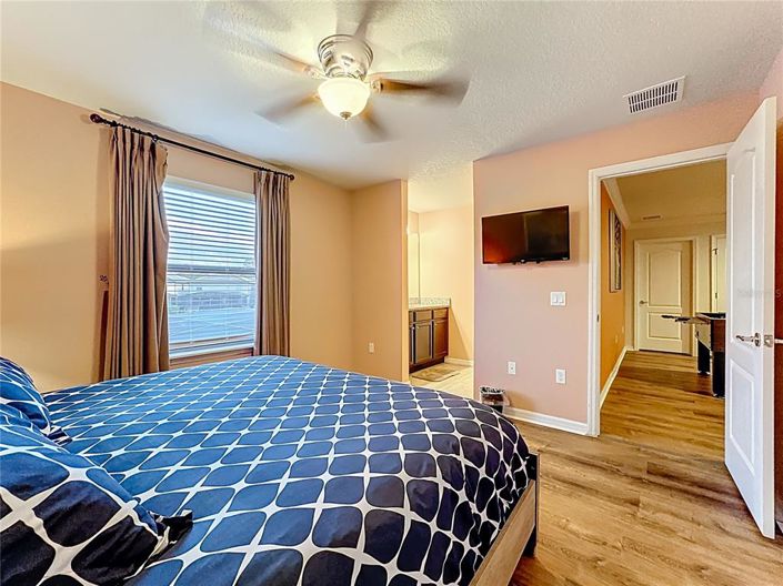 Image No.41-8 Bed House for sale