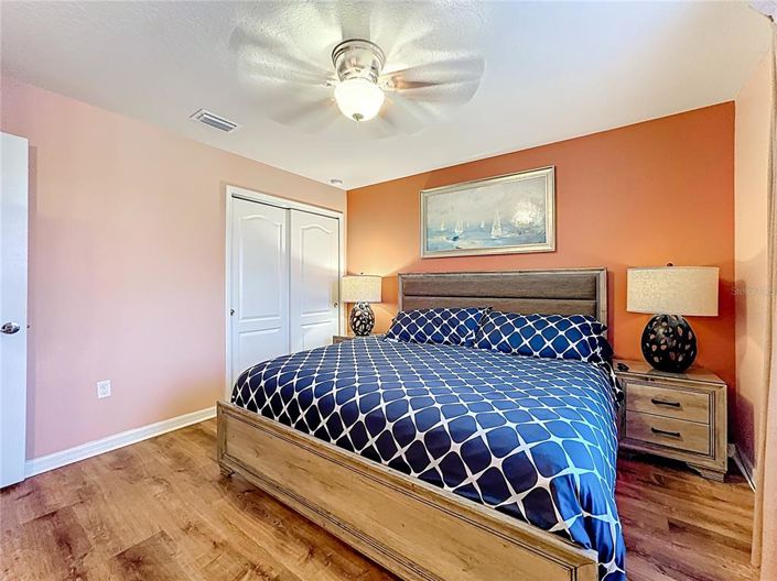 Image No.42-8 Bed House for sale