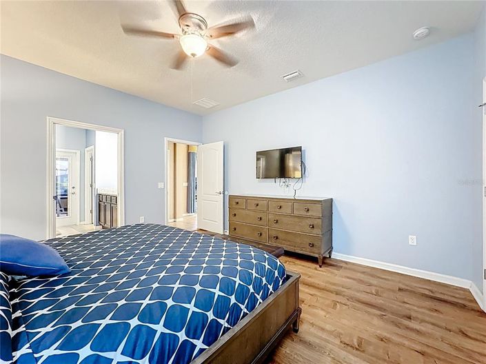 Image No.53-8 Bed House for sale