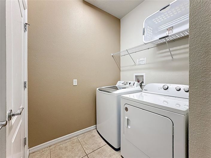 Image No.57-8 Bed House for sale