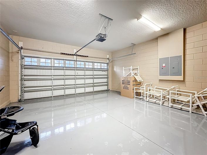 Image No.58-8 Bed House for sale