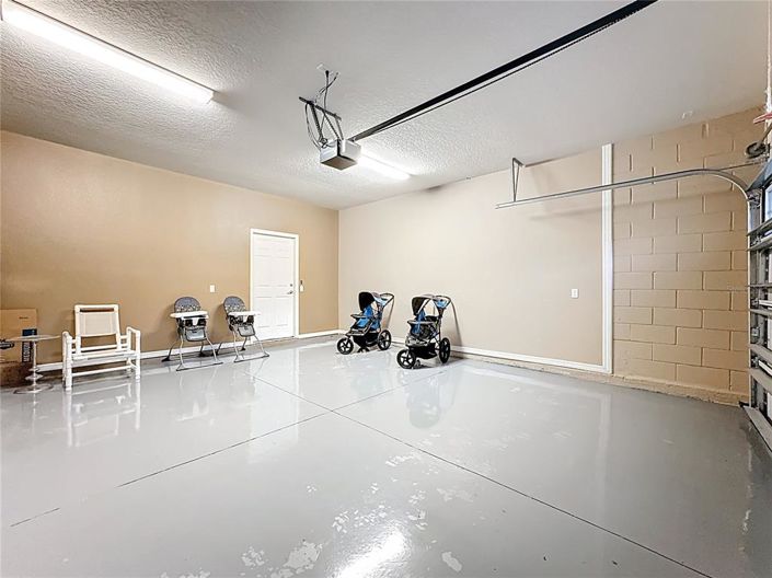 Image No.60-8 Bed House for sale