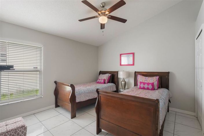 Image No.23-5 Bed House for sale