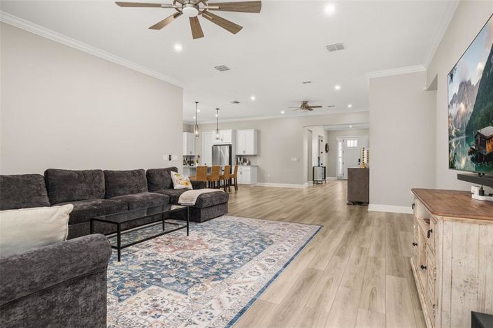 Image No.12-7 Bed House for sale