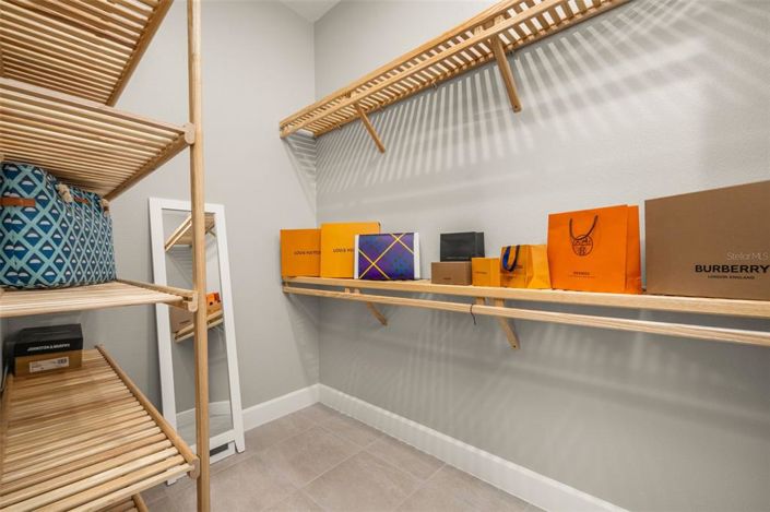 Image No.43-7 Bed House for sale