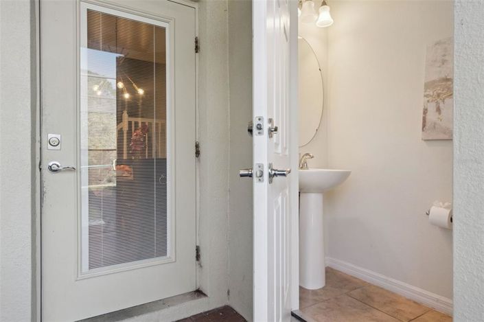 Image No.35-5 Bed Townhouse for sale