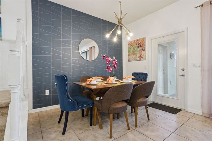 Image No.7-5 Bed Townhouse for sale