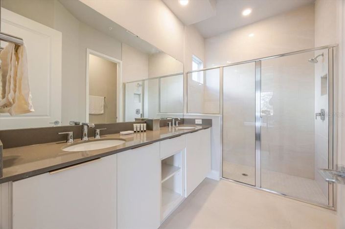 Image No.19-3 Bed Apartment for sale