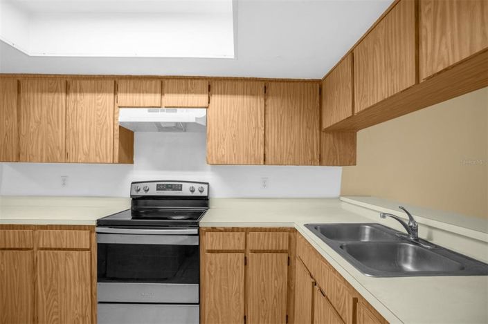 Image No.7-2 Bed Townhouse for sale