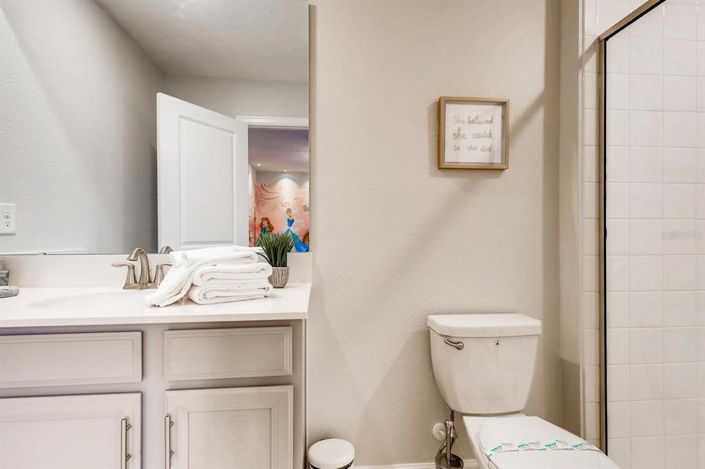 Image No.26-6 Bed House for sale