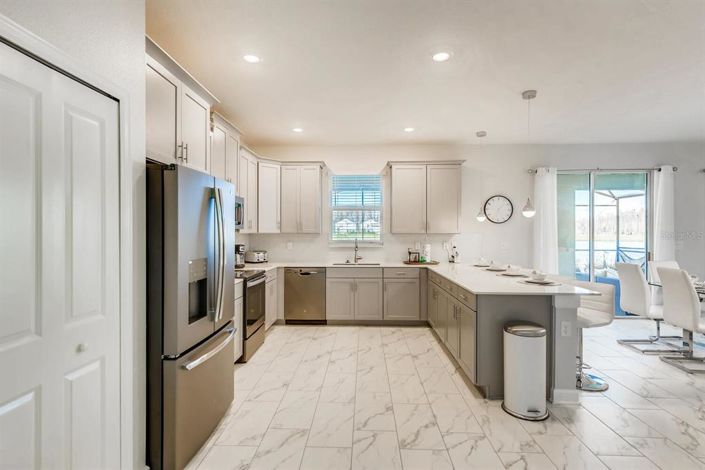 Image No.6-6 Bed House for sale