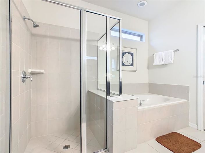 Image No.45-6 Bed House for sale