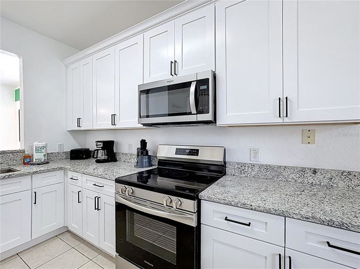 Image No.12-5 Bed House for sale