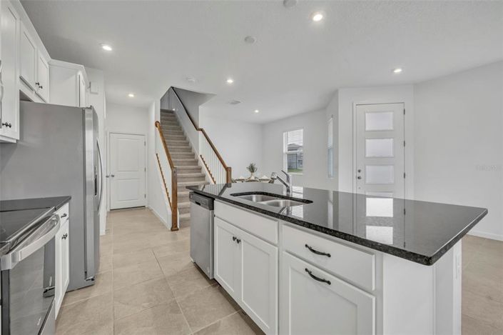 Image No.15-3 Bed Townhouse for sale