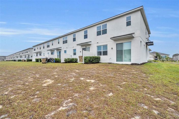 Image No.34-3 Bed Townhouse for sale