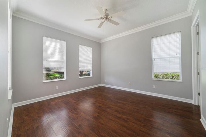 Image No.3-4 Bed House for sale