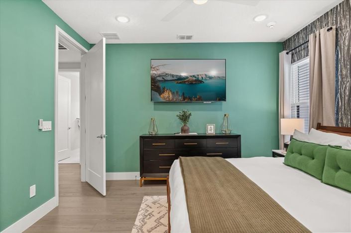 Image No.24-9 Bed House for sale