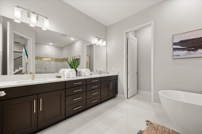 Image No.43-9 Bed House for sale