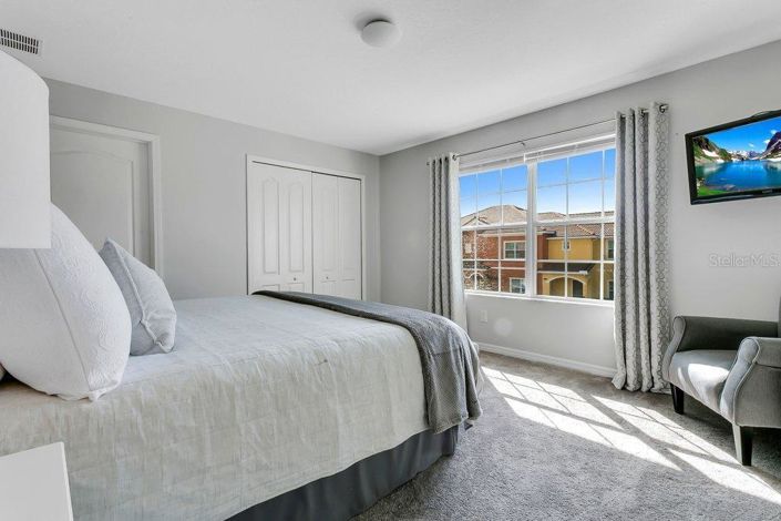 Image No.10-4 Bed Townhouse for sale