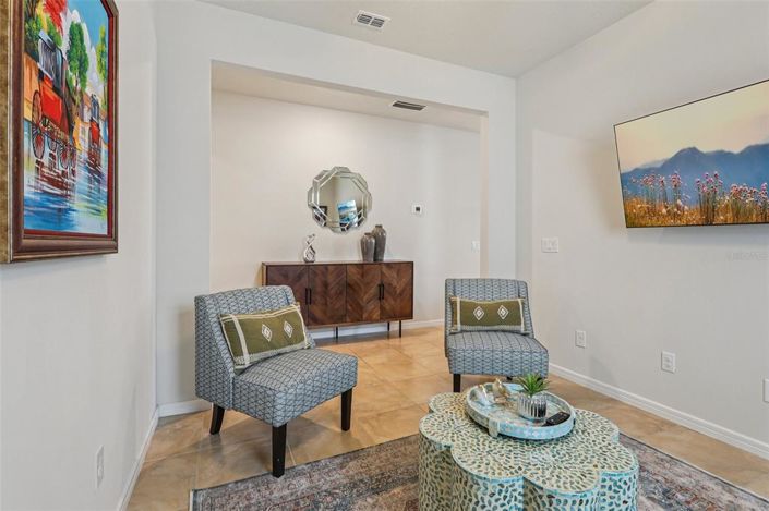 Image No.8-4 Bed House for sale