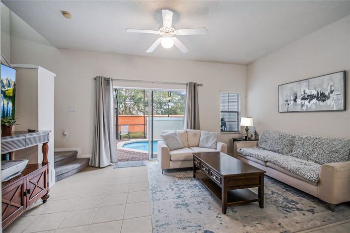 Image No.35-3 Bed Townhouse for sale