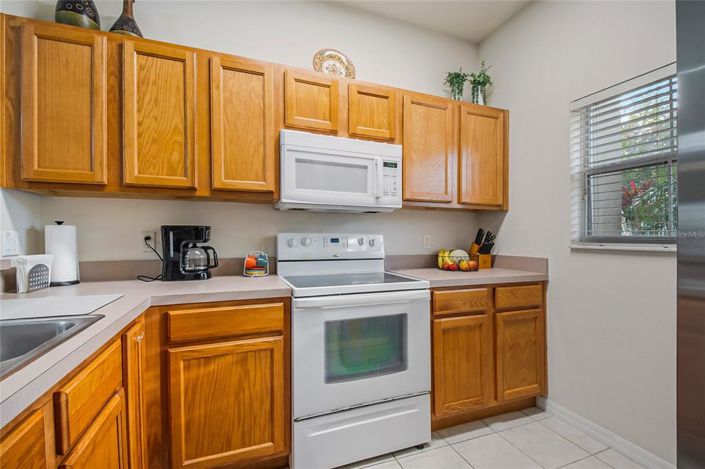 Image No.45-3 Bed Townhouse for sale