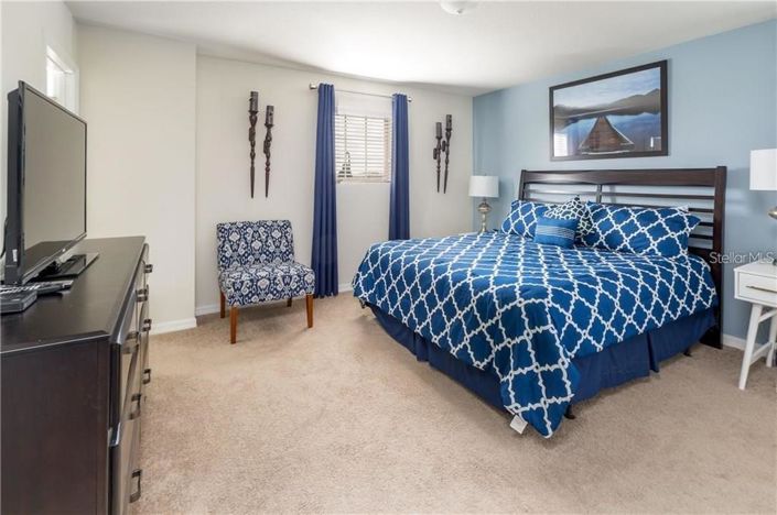 Image No.18-6 Bed House for sale