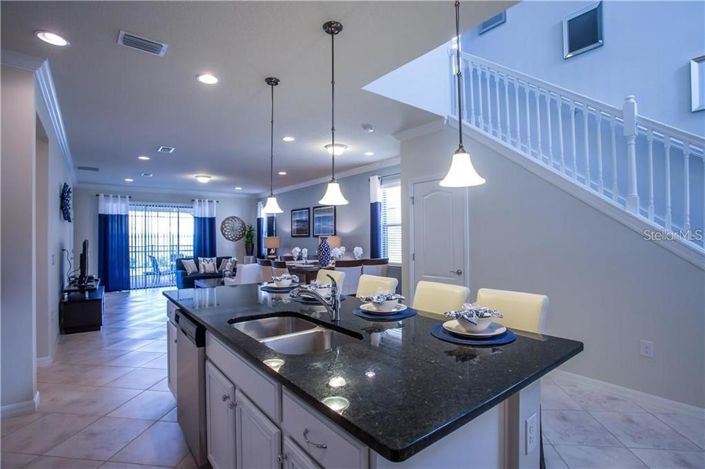 Image No.5-6 Bed House for sale