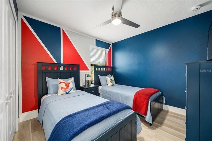 Image No.19-6 Bed House for sale