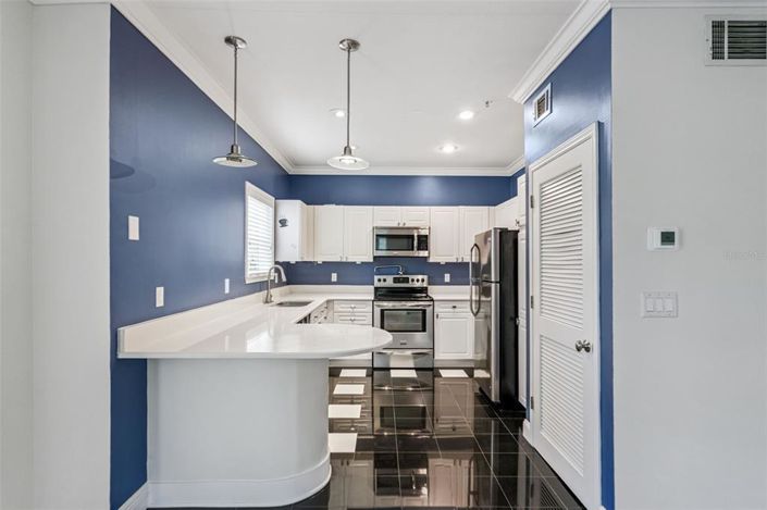 Image No.16-2 Bed Apartment for sale