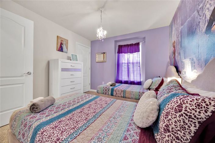 Image No.18-5 Bed Townhouse for sale