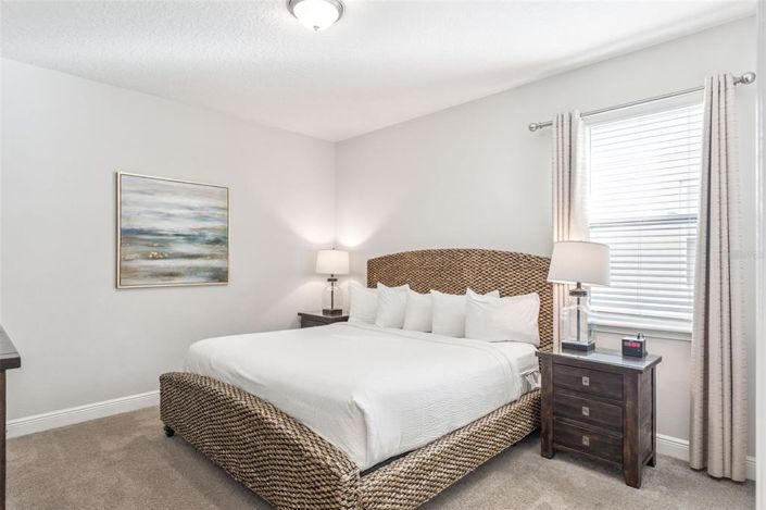 Image No.14-6 Bed House for sale