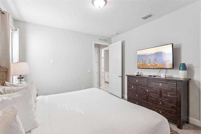 Image No.15-6 Bed House for sale