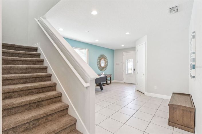 Image No.17-6 Bed House for sale