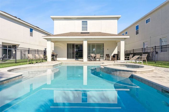 Image No.33-6 Bed House for sale