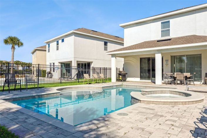 Image No.36-6 Bed House for sale