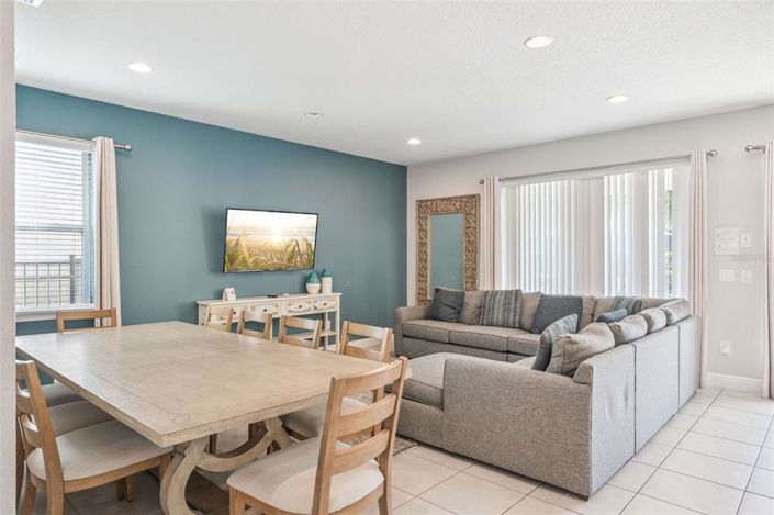 Image No.7-6 Bed House for sale