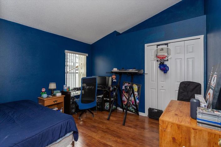 Image No.14-5 Bed House for sale