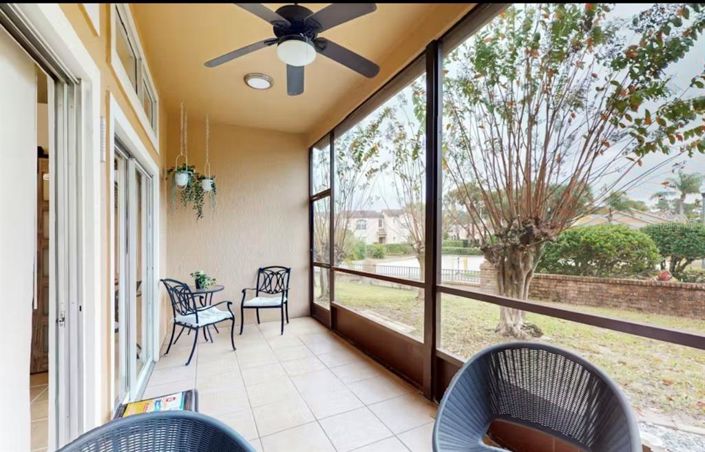 Image No.19-2 Bed Townhouse for sale