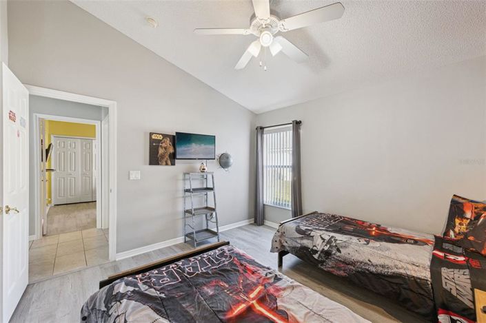 Image No.28-5 Bed House for sale