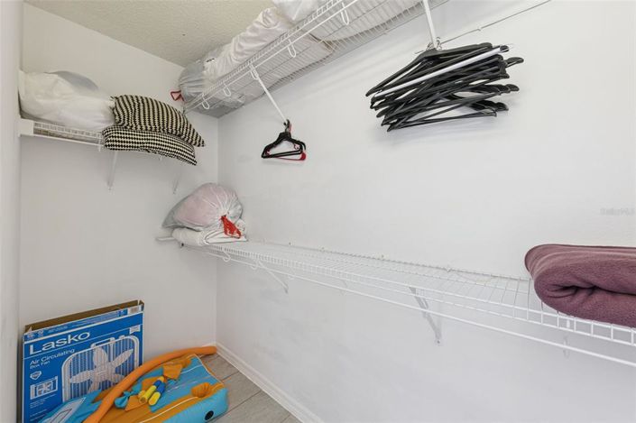 Image No.31-5 Bed House for sale