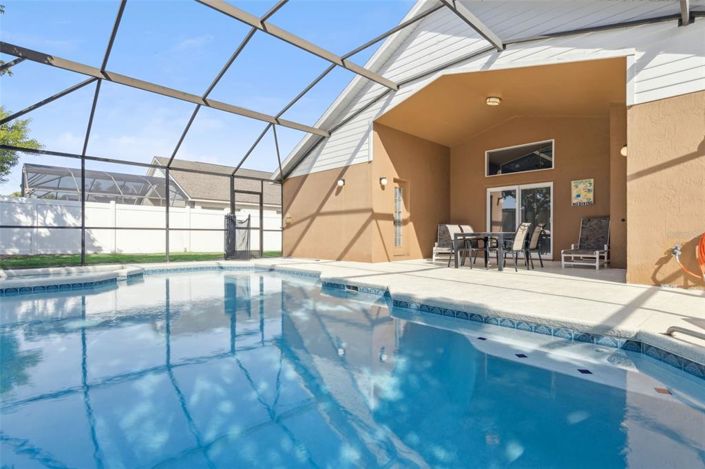 Image No.4-5 Bed House for sale