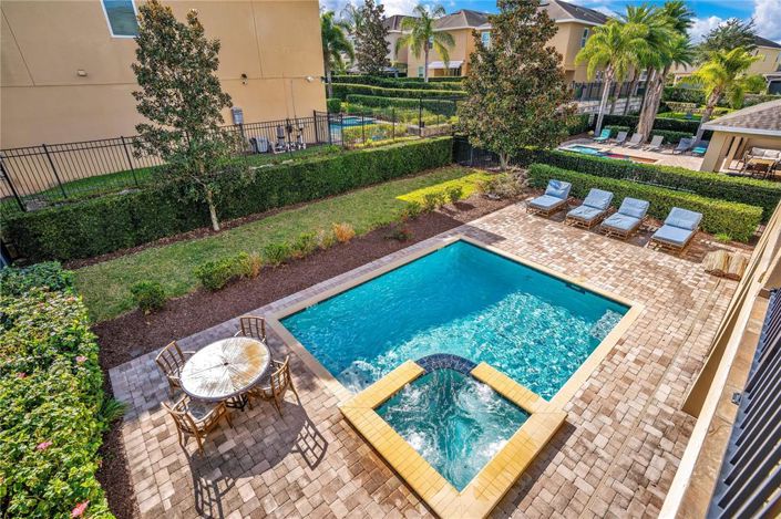 Image No.48-11 Bed House for sale