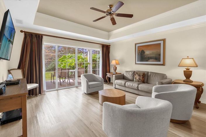 Image No.8-3 Bed Villa for sale