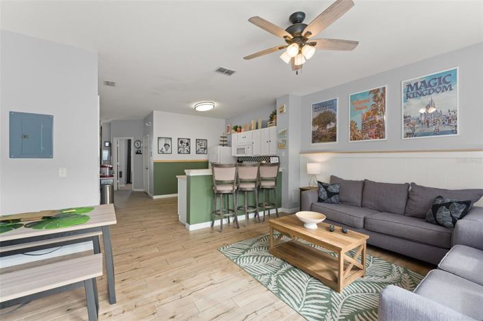 Image No.17-3 Bed Townhouse for sale