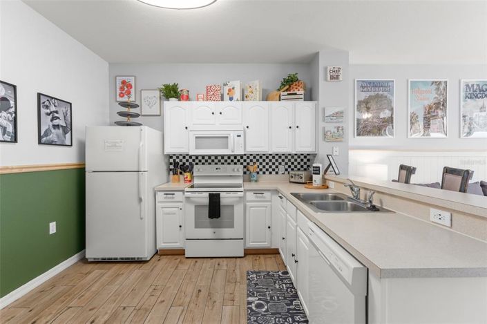 Image No.9-3 Bed Townhouse for sale