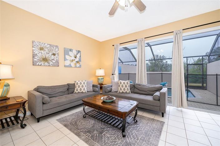 Image No.13-3 Bed Townhouse for sale