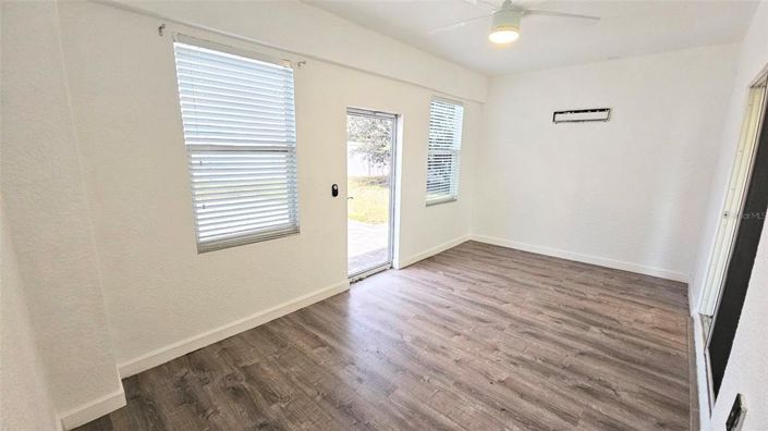 Image No.19-4 Bed House for sale