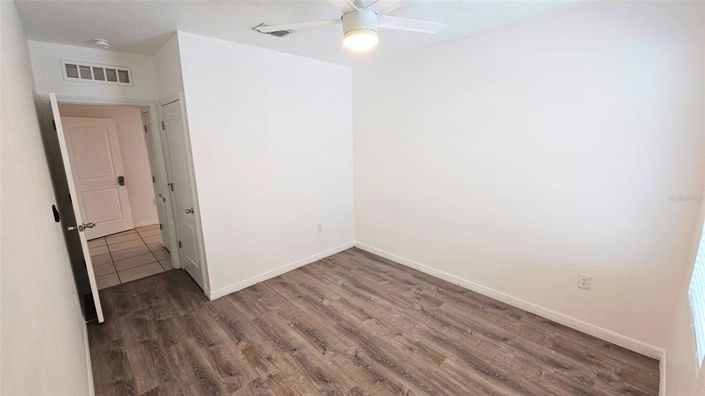 Image No.30-4 Bed House for sale