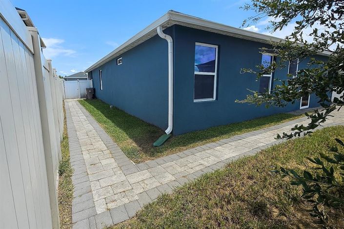 Image No.8-4 Bed House for sale